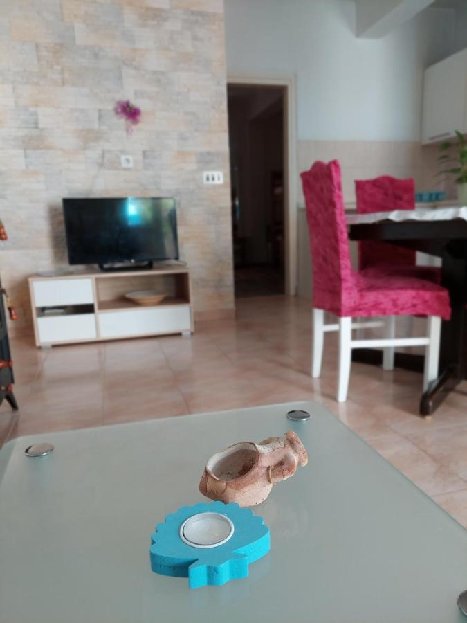 Apartman Lucija Seline Exterior photo
